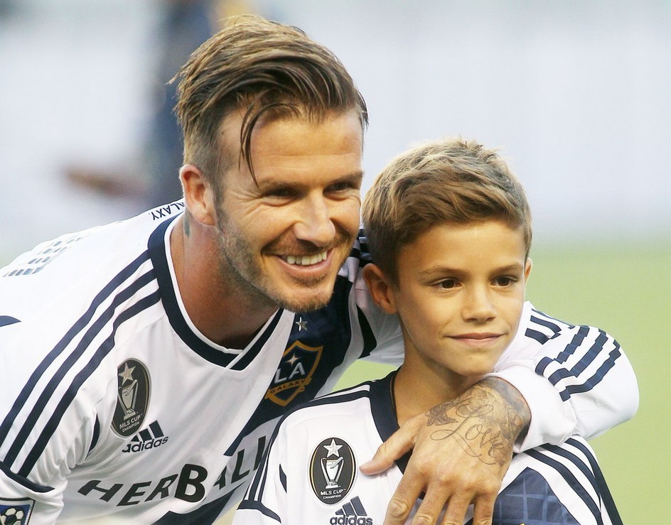 Romeo Beckham z ojcem