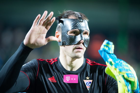 PIŁKA NOŻNA EKSTRAKLASA PGE BEŁCHATÓW GÓRNIK ZABRZE  (Pavels Steinbors )