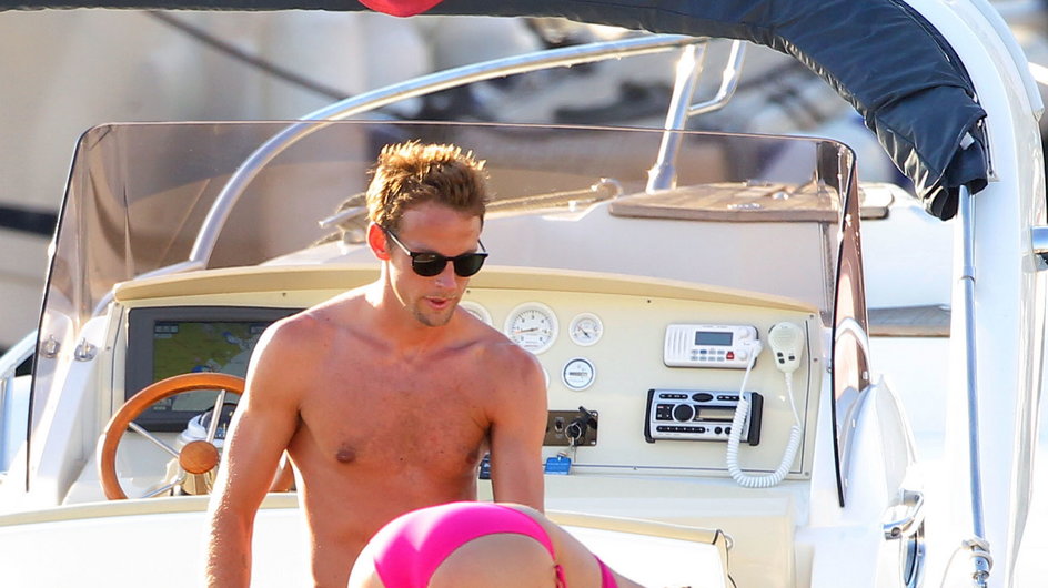 Jenosn Button i Jessica Michibata