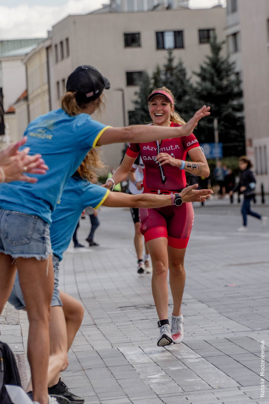 Makowska na mecie triathlonu