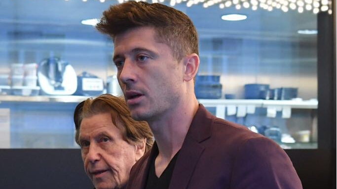 Robert Lewandowski, Pini Zahavi