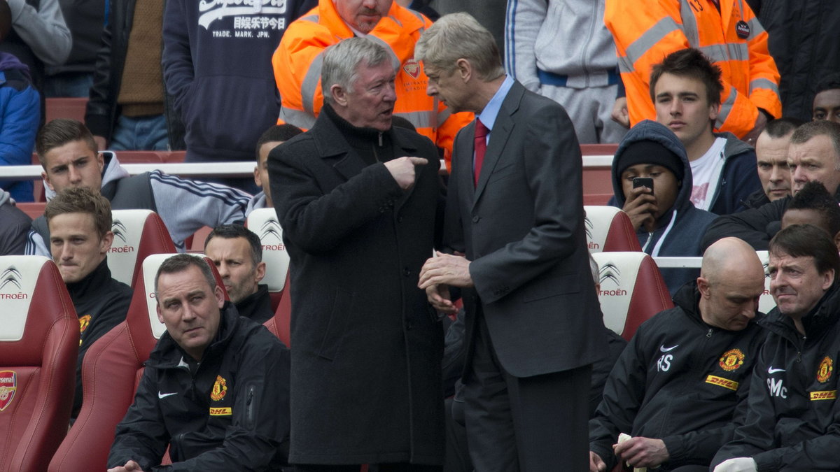 Alex Ferguson (L)