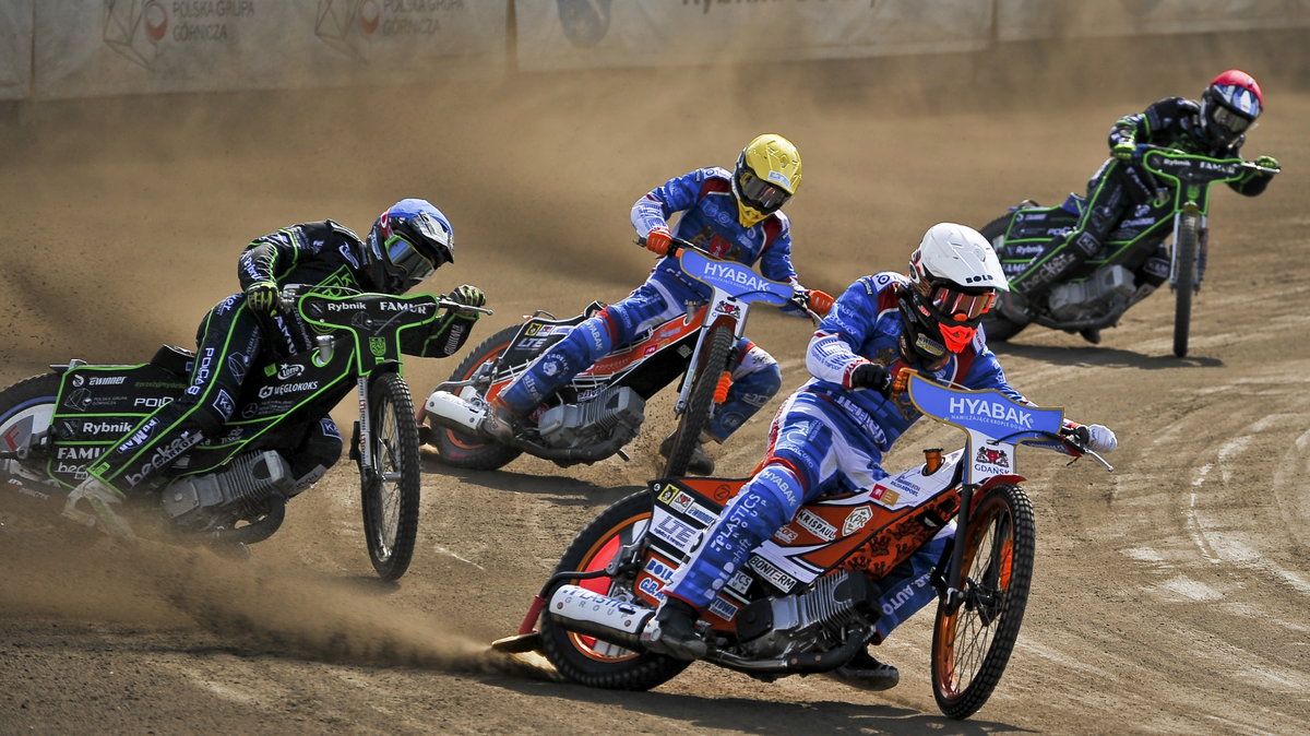 2021.07.31 Rybnik Zuzel eWinner 1.liga Sezon 2021 ROW Rybnik - Zdunek Wybrzeze Gdansk N/z Viktor Trofymov Trofimow (n), Krystian Pieszczek (b), Wiktor Kulakow (z) Foto Marcin Bulanda / PressFocus 2021.07.31 Rybnik Speedway Polish eWinner First League Season 2021 ROW Rybnik - Zdunek Wybrzeze Gdansk Viktor Trofymov Trofimow (n), Krystian Pieszczek (b), Wiktor Kulakow (z) Credit: Marcin Bulanda / PressFocus