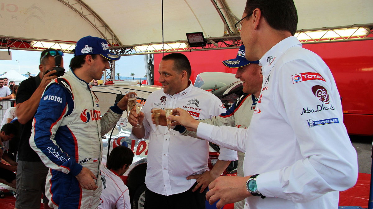 Yves Matton (w środku) oraz Marek Nawarecki (po prawej) - dwie kluczowe postaci w Citroen Racing. Z nimi Robert Kubica zdobył mistrzostwo WRC2, fot. Cezary Gutowski