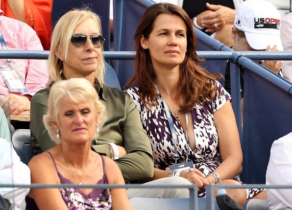 Martina Navratilova i Julia Lemigova (zdjęcie z 2013 r.)