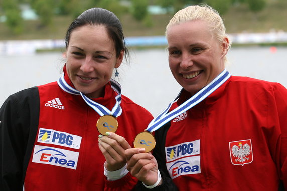 Beata Mikołajczyk (z lewej) i Aneta Konieczna (z prawej)