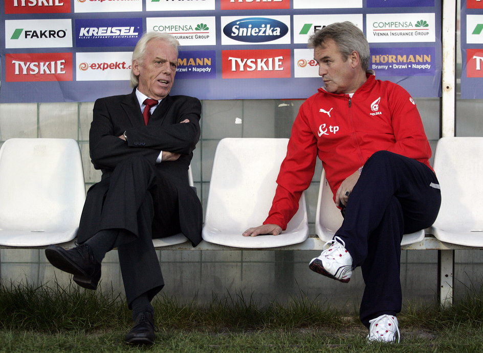 Leo Beenhakker (z lewej) i Jan De Zeeuw (17.10.2007 r.).