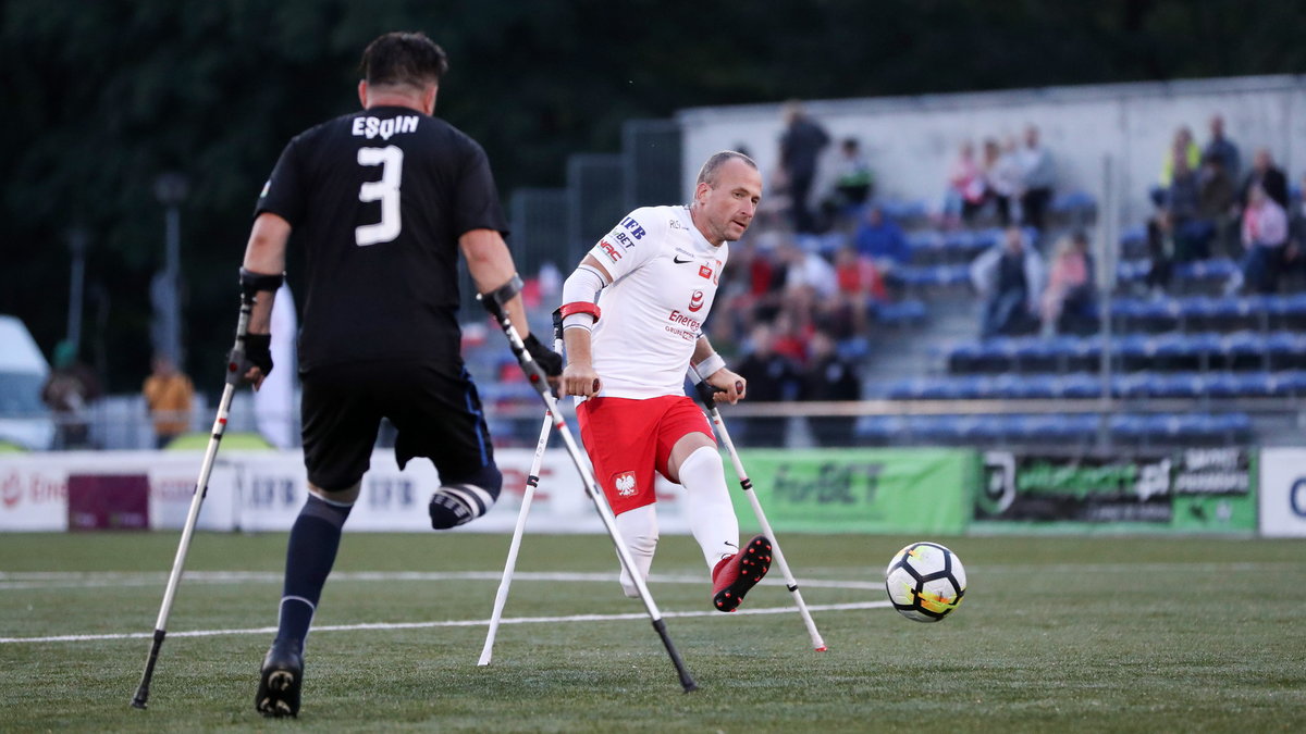 Ampfutbol: Przemysław Świercz mówi o reakcjach ludzi na sport  niepełnosprawnych - Przegląd Sportowy