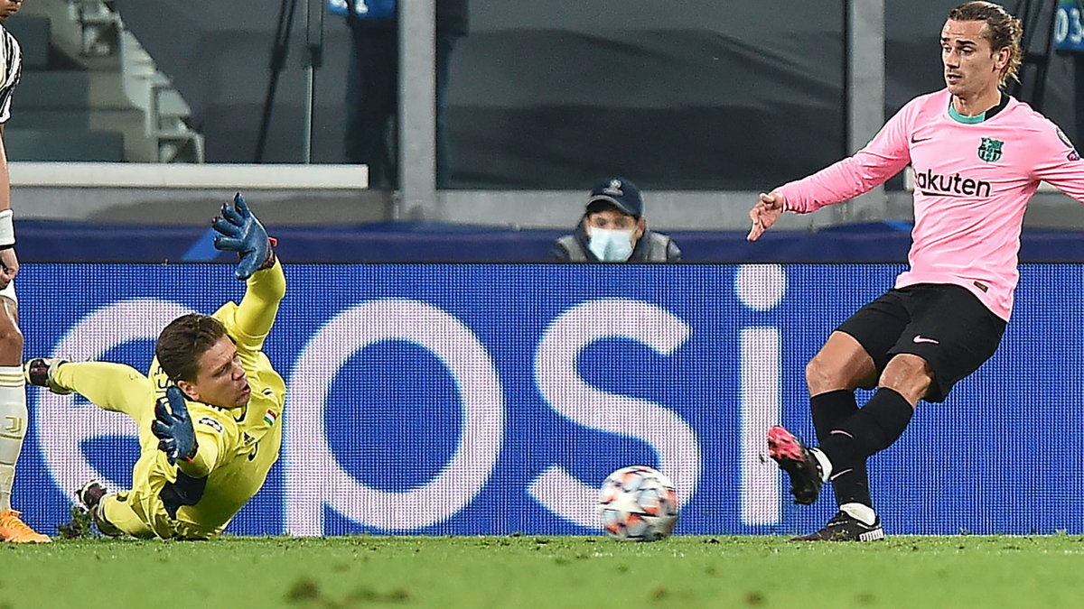 Wojciech Szczęsny interweniuje po strzale Antoine'a Griezmanna