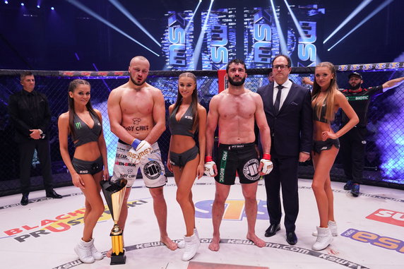 Walka Mamed Chalidow - Tomasz Narkun (fot. KSW/Sebastian Rudnicki)