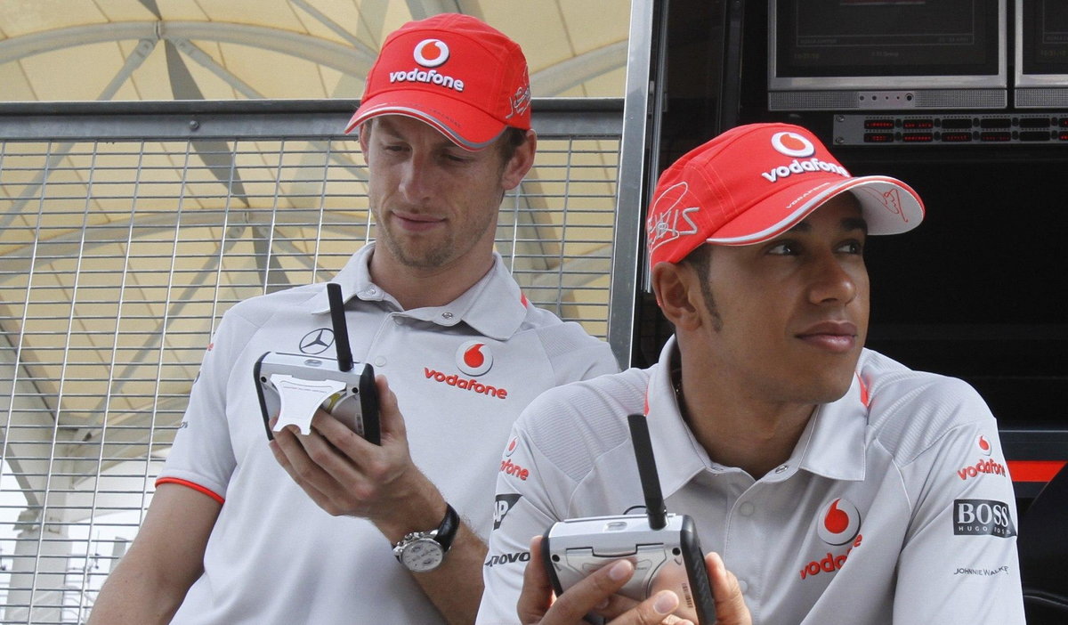 Jenson Button i Lewis Hamilton (P)