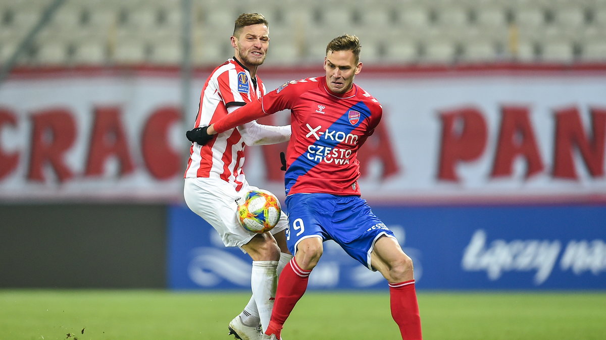 Sebastian Musiolik (Raków Częstochowa) w meczu z Cracovią