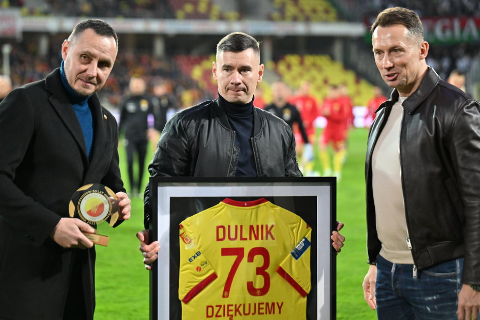 Paweł Golański (pierwszy z lewej) grał z Koroną w finale PP jako piłkarz. Teraz marzą mu się podobne sukcesy jako dyrektorowi sportowemu