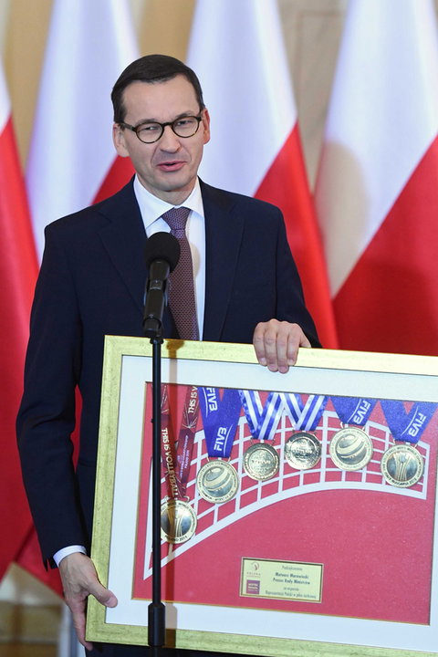 19a09021 - SIATKÓWKA SPOTKANIE PREMIERA Z WŁADZAMI PZPS (Premier Mateusz Morawiecki)