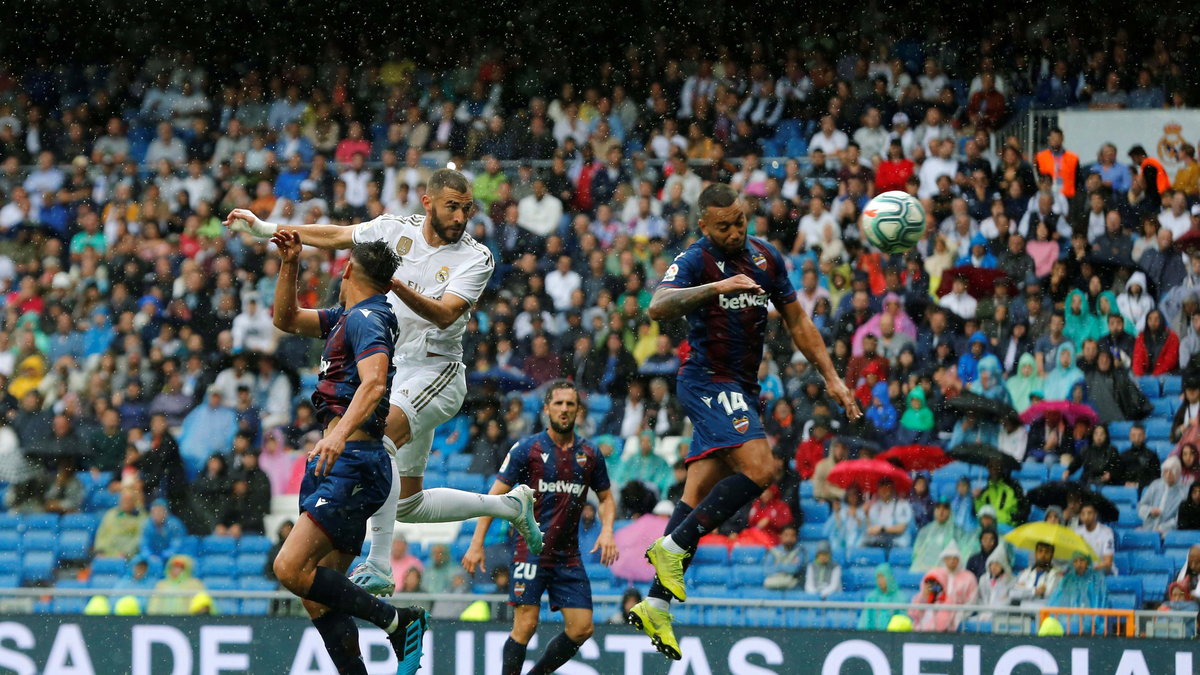 Karim Benzema trafia na 1:0