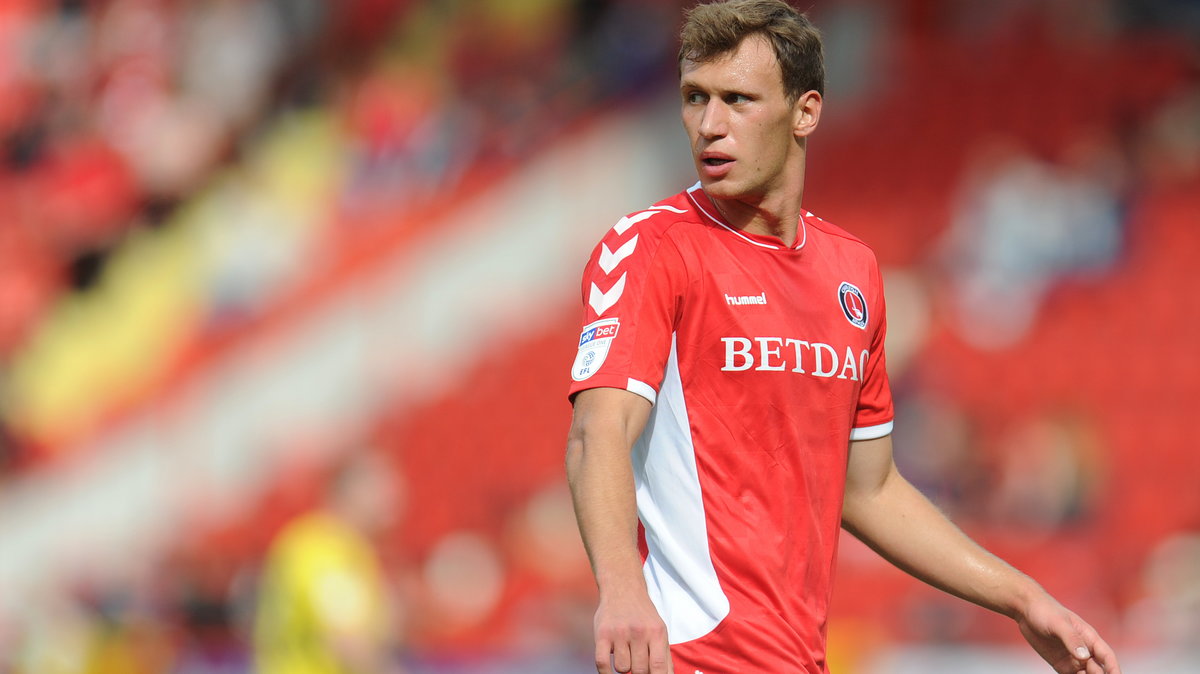 Krystian Bielik w barwach Charlton Athletic