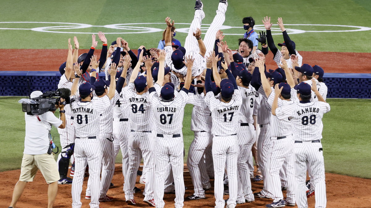 Japonia świętuje złoto IO w Tokio w baseballu
