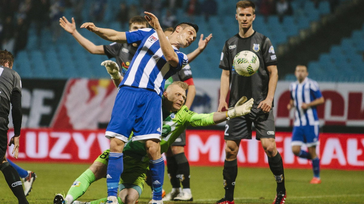 29.04.2016 WISLA PLOCK - STOMIL OLSZTYN PILKA NOZNA PIERWSZA LIGA