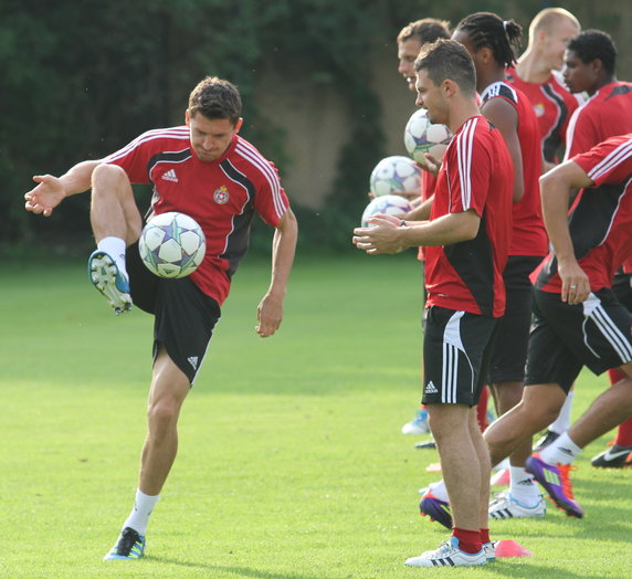 PIŁKA NOŻNA LM TRENING PIŁKARZY WISŁY