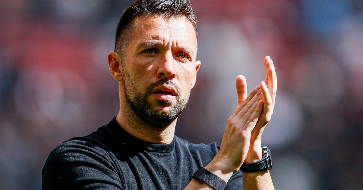 Ajax żegna się z trenerem. Burzliwe rozstanie po fatalnych meczach