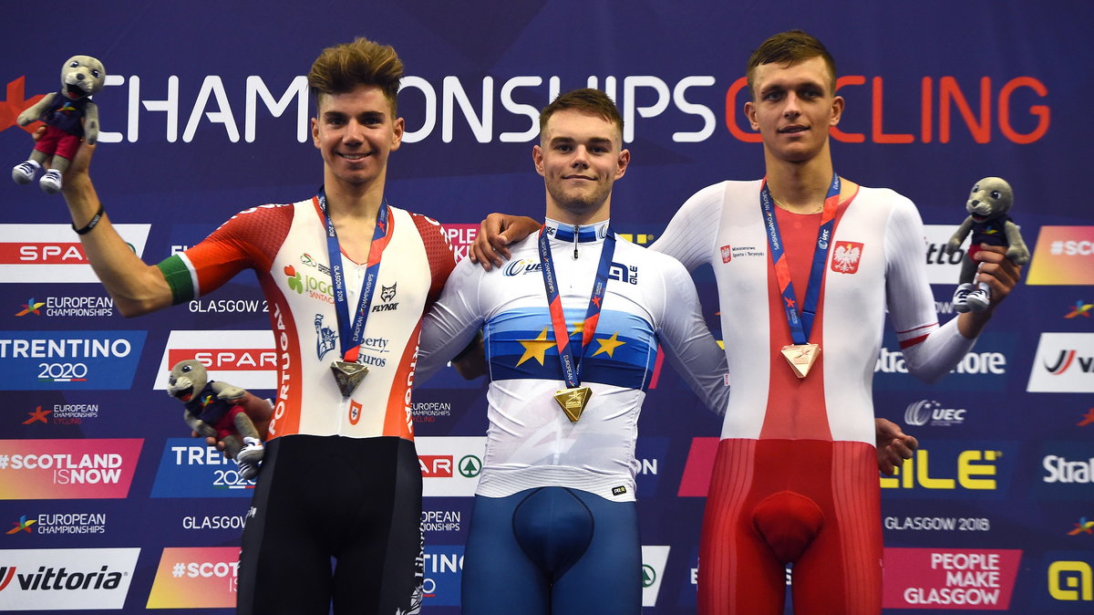 Szymon Krawczyk na podium