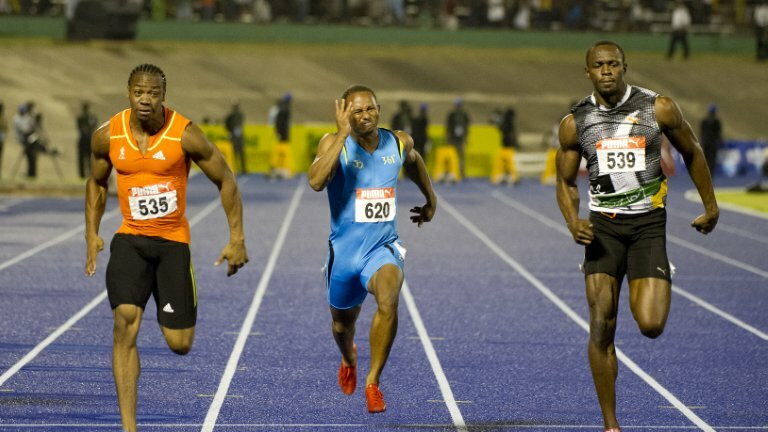 Yohan Blake (L) i Usain Bolt (P)