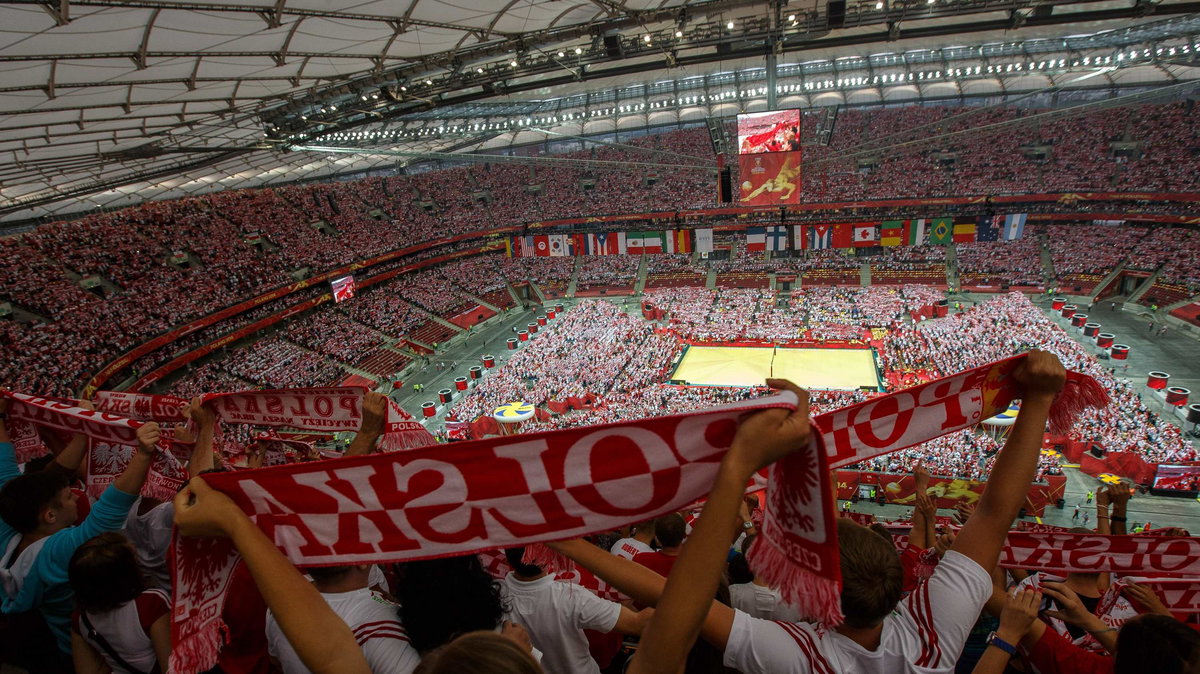 Holendrzy zainspirowali się polskim pomysłem i pierwszy mecz mundialu pań zorganizują na stadionie piłkarskim. Czy jest szansa, że w Polsce zagrają też znów panowie?