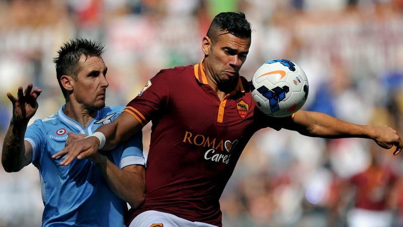 Roma - Lazio, Leandro Castan i Miroslav Klose 