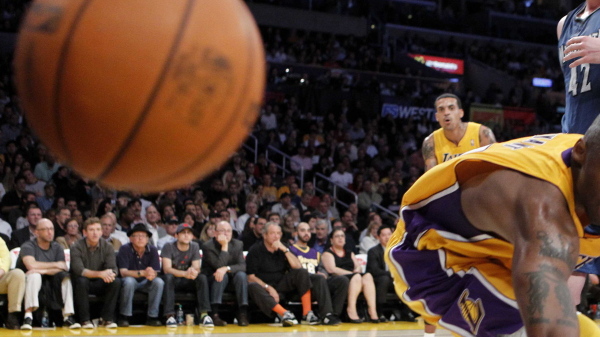 NBA: Kobe Bryant (front - LA Lakers)