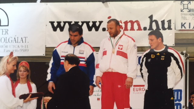 Marek Garmulewicz na najwyższym stopniu podium ME w Budapeszcie. Z lewej Milan Mazač, a z prawej Heiko Balz