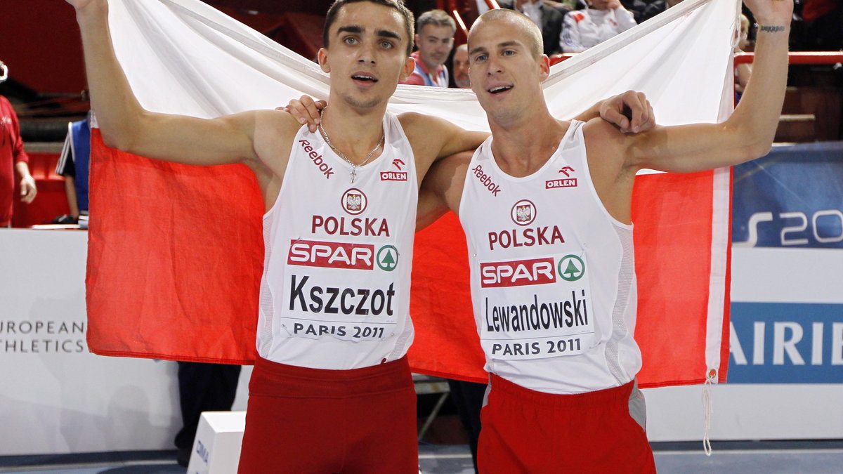 Adam Kszczot (L) i Marcin Lewandowski