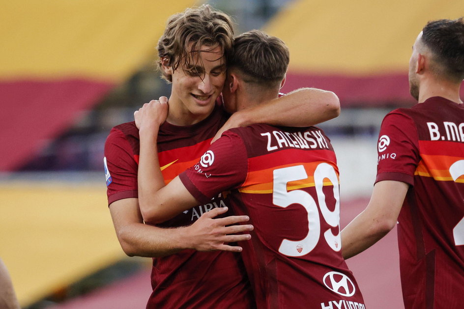 Nicola Zalewski w zeszłym sezonie przebił się do I zespołu AS Roma.