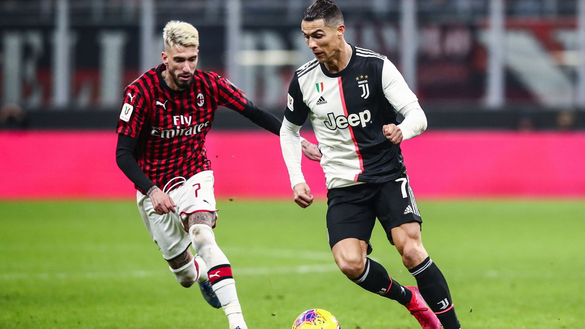 Samu Castillejo z Milanu i Cristano Ronaldo z Juventusu