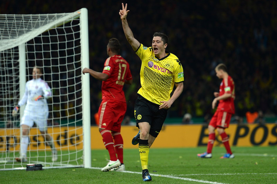 Robert Lewandowski po zdobyciu trzech goli w finale Pucharu Niemiec (11.05.2012)