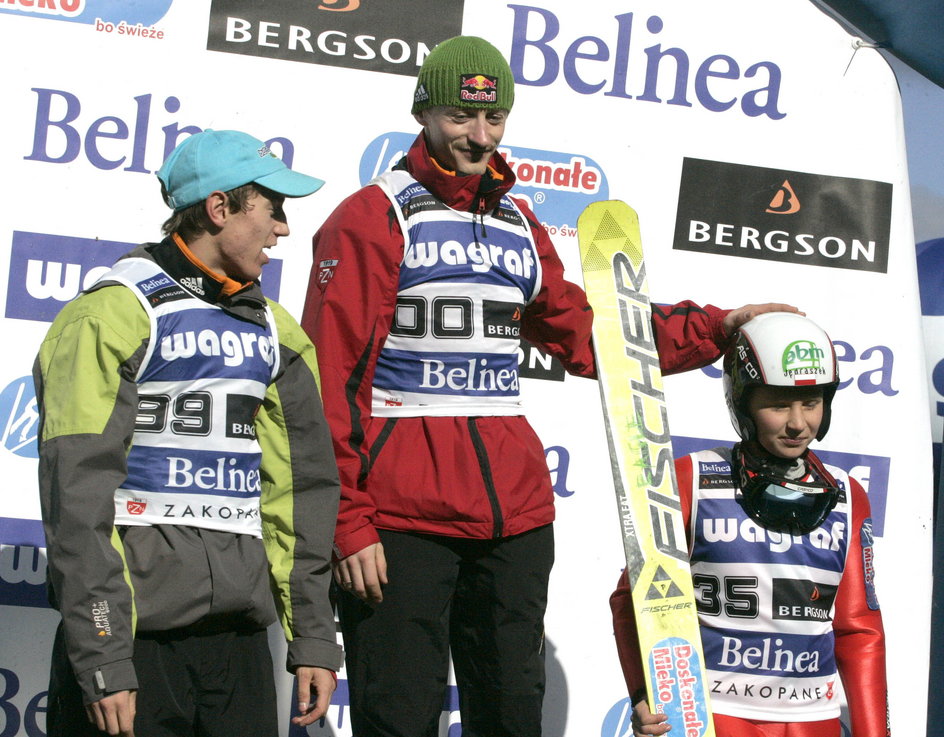 Klemens Murańka (najbardziej z prawej) na podium MP na igelicie w 2007 r., w których zajął trzecie miejsce za Adamem Małyszem i Kamilem Stochem