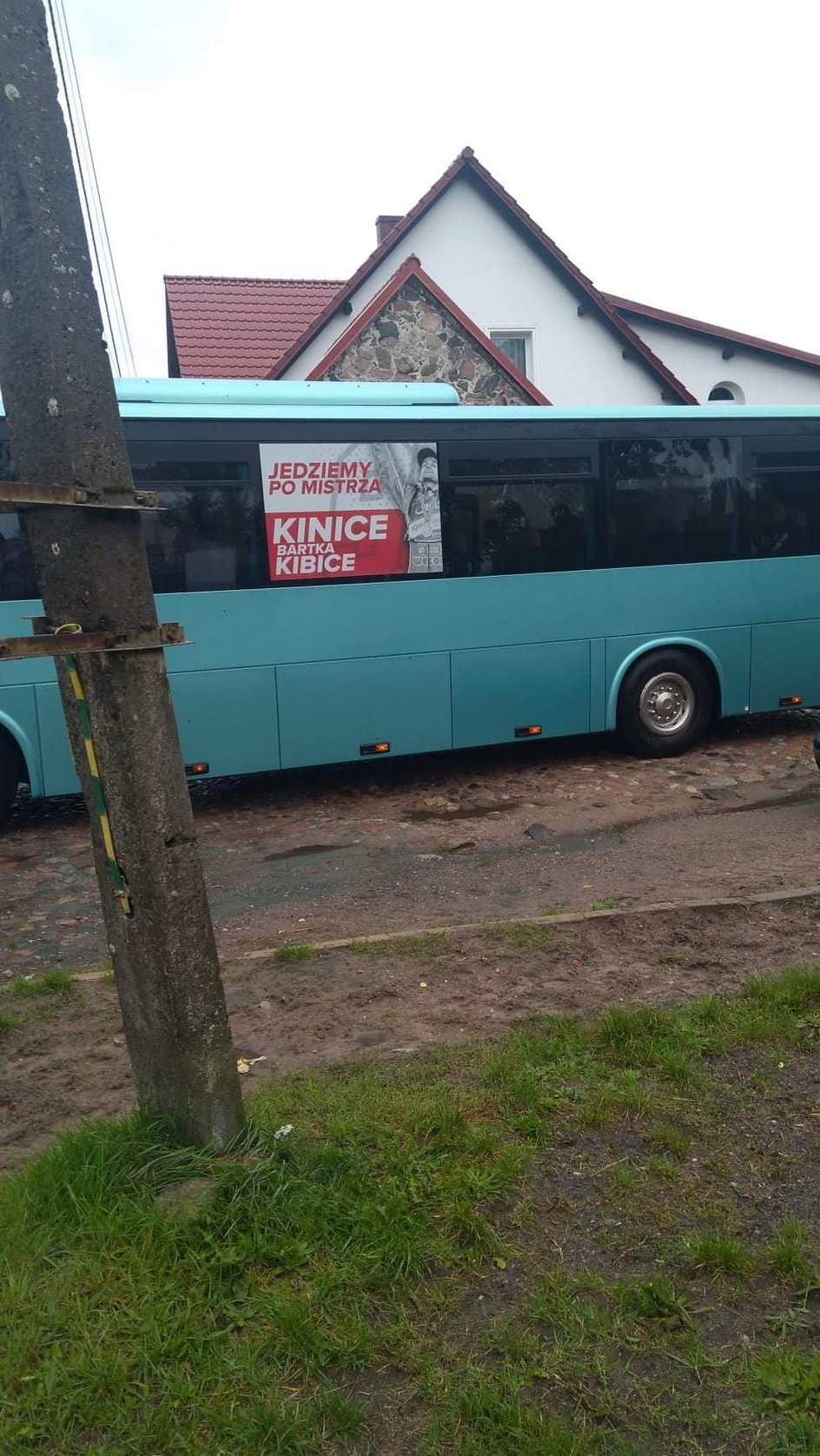 bus kibiców Bartosza Zmarzlika