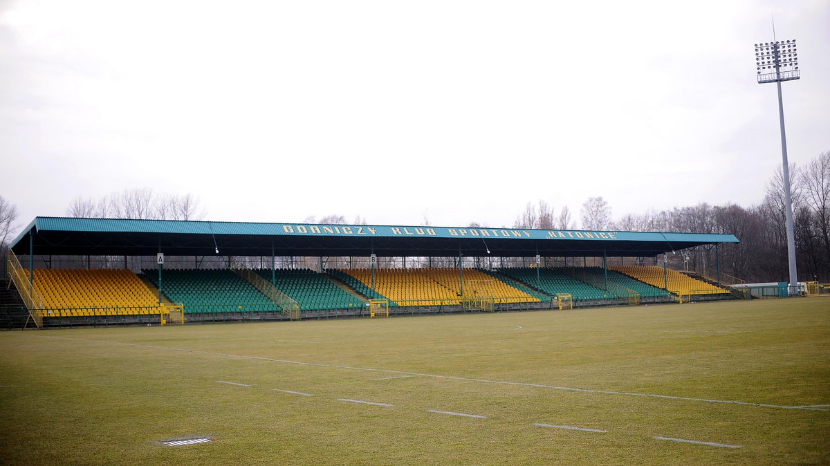 Stadion GKS Katowice przed inauguracją rundy wiosennej 1 ligi piłkarskiej