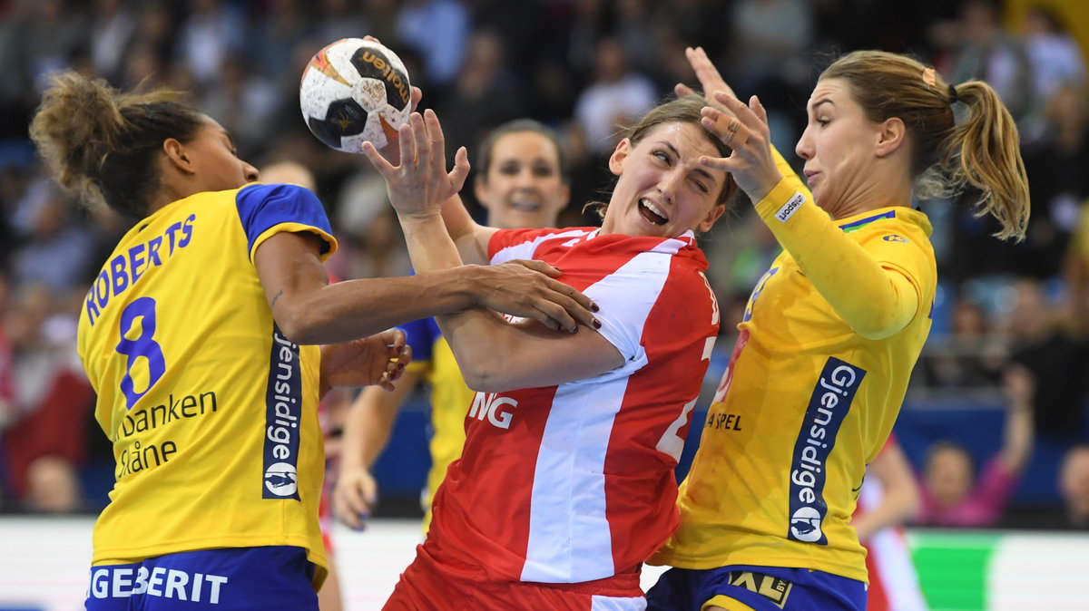 World Women's Handball Championship: Sweden vs Poland