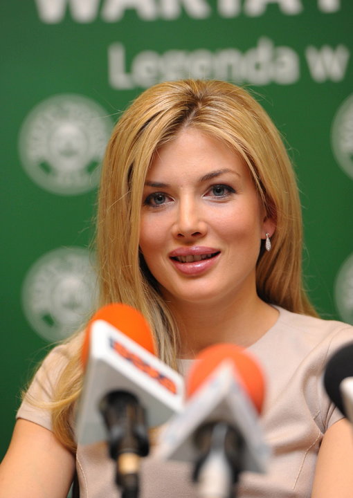 Izabella Łukomska-Pyżalska na konferencji prasowej w 2011 r.