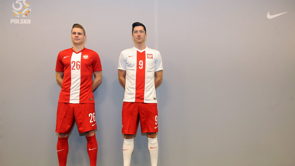 Robert Lewandowski Łukasz Piszczek (L)