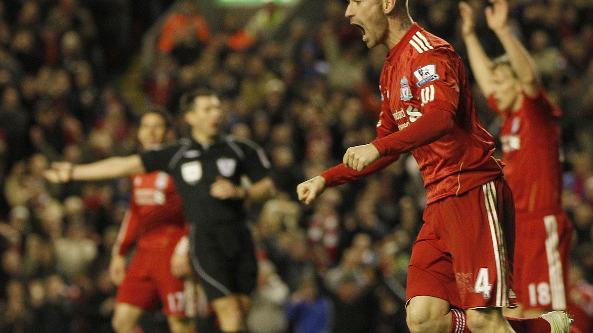 Liverpool - Fulham: Raul Meireles (C)