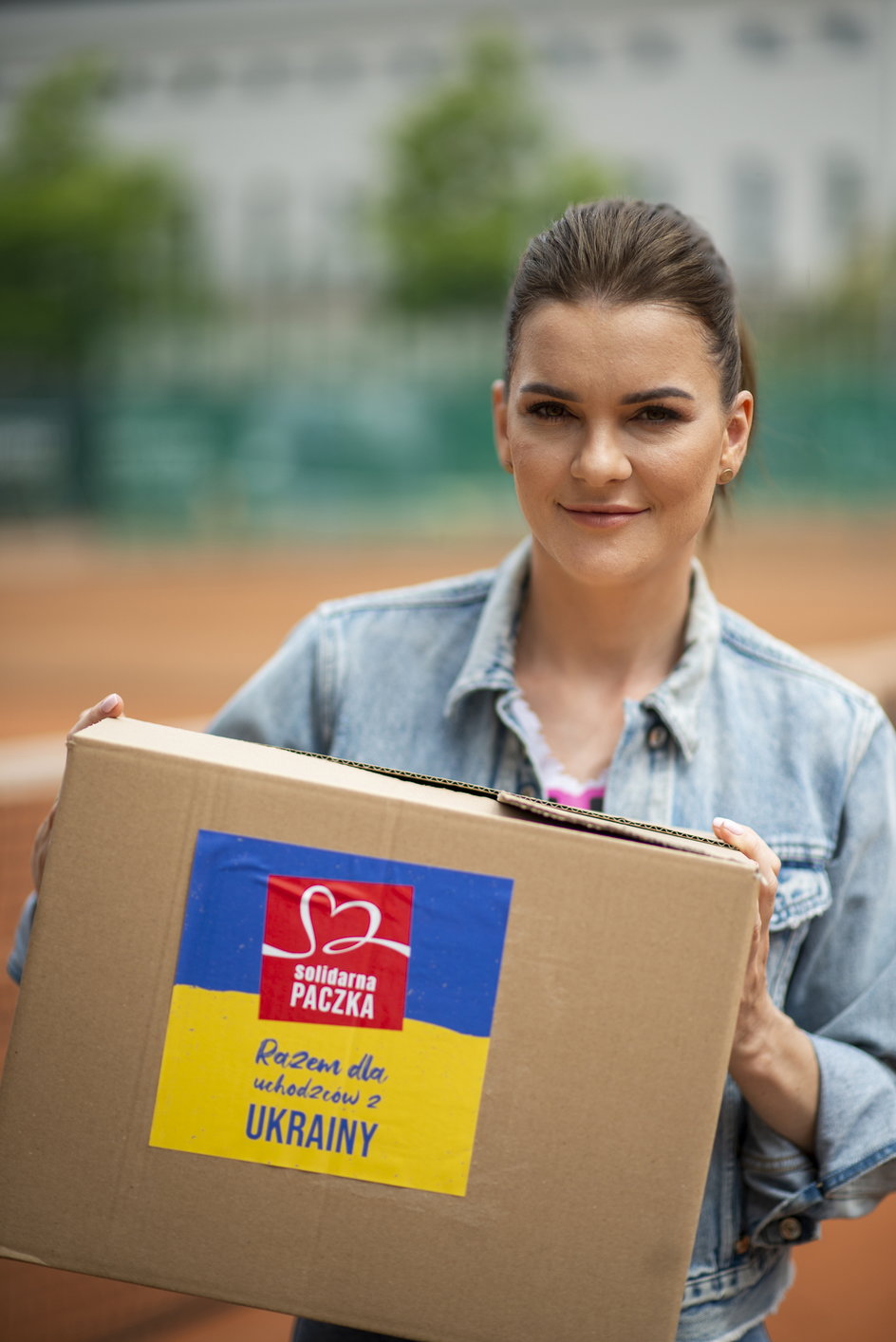 Agnieszka i Ula Radwańskie przygotują Solidarną Paczkę, fot. Jarosław Barański