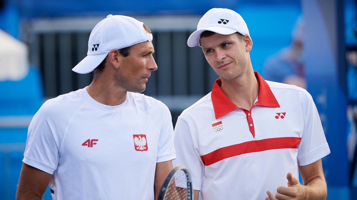 Łukasz Kubot (z lewej) i Hubert Hurkacz)