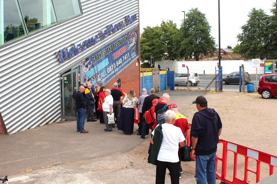 Wejście na stadion w Birmingham