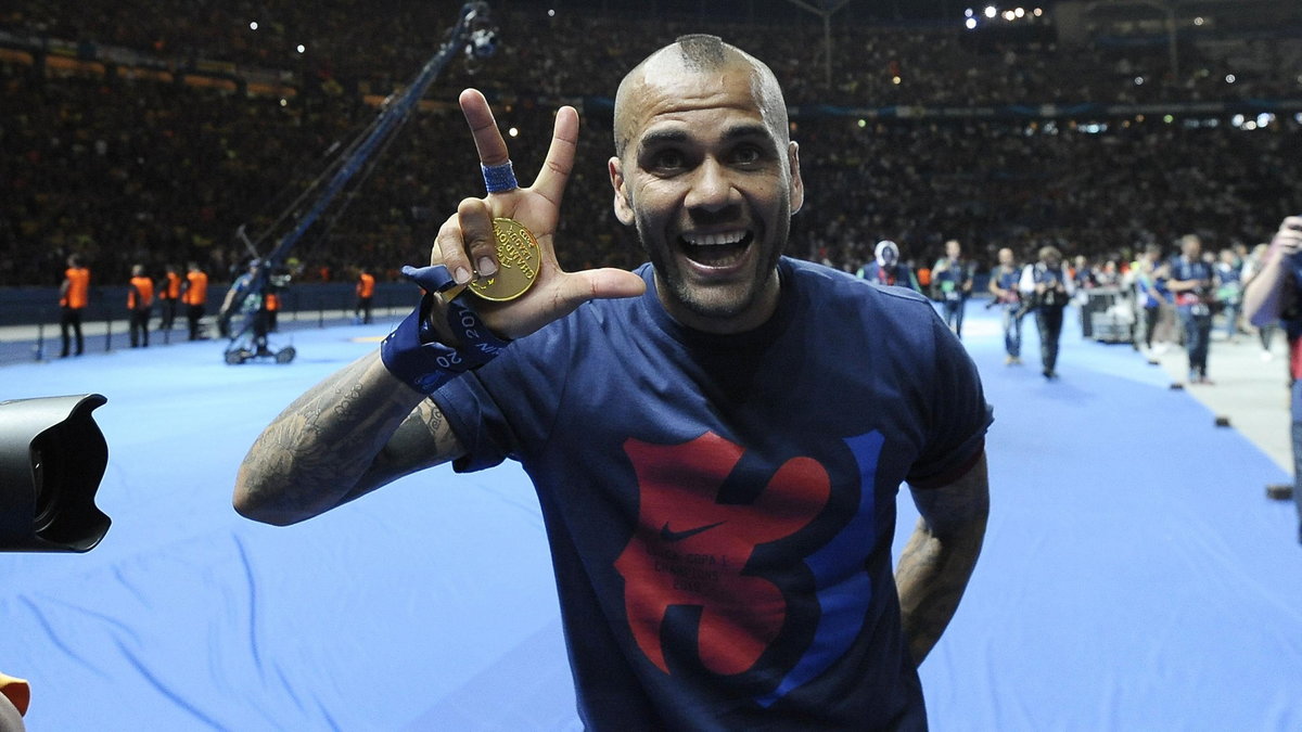 Dani Alves musi szybko zadecydować o swojej przyszłości