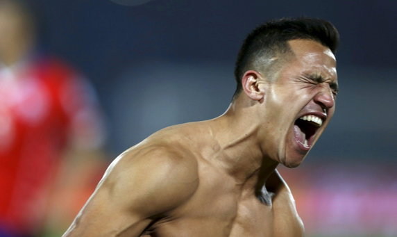 10. Alexis Sanchez - z Udinese do Barcelony - 23,3 mln