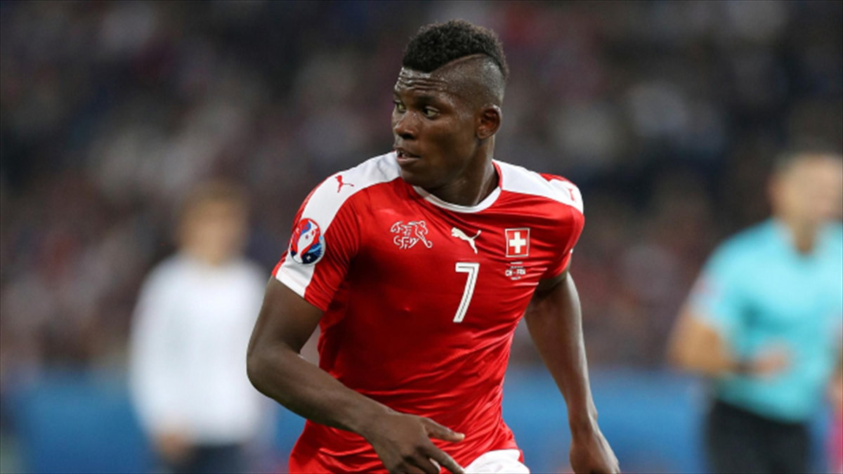 Breel Embolo piłkarzem Schalke Gelsenkirchen