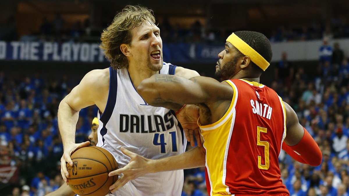 Dirk Nowitzki i Josh Smith