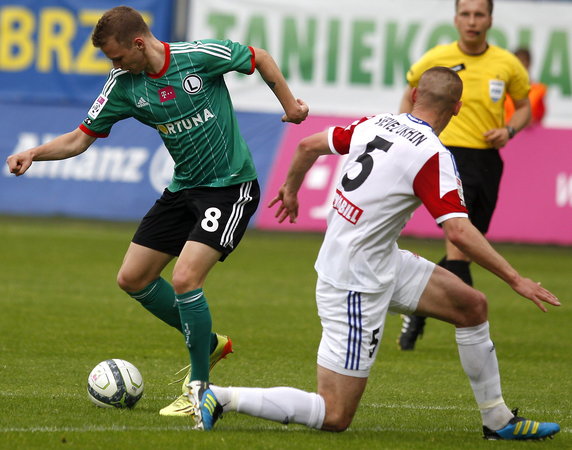 PIŁKA NOŻNA LIGA POLSKA GÓRNIK ZABRZE LEGIA WARSZAWA (Oleksandr Szeweluchin Ondrej Duda)