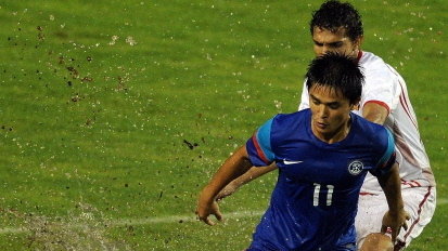 Sunil Chhetri (L)